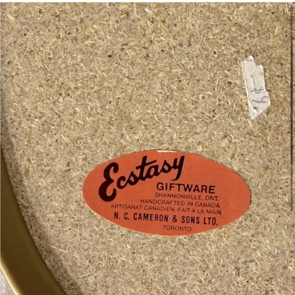 Vintage Ecstasy Giftware Black Velvet Embroidered Oval Framed Art Cardinal - Picture 3 of 6